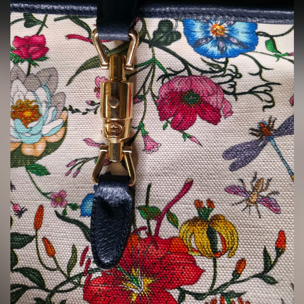 Floral Print Shoulder Bag with Navy Accents - Picture 9 of 9
